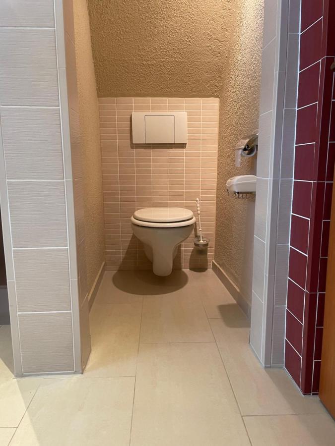 Apartamento Charlie Cheb Exterior foto